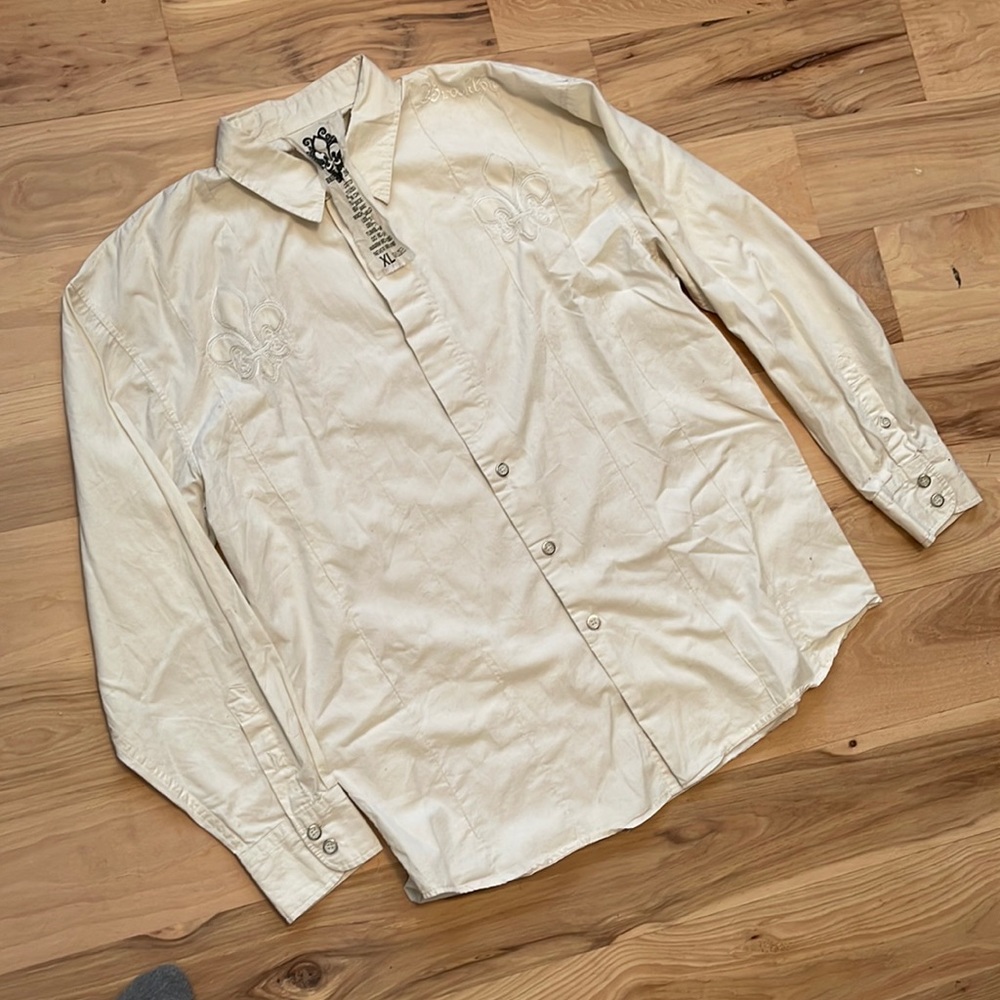 Brooklyn Xpress Off White long sleeve shirt w/ fleur-de-lis stitching detail XL